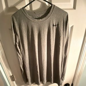 Nike dri fit long sleeve tshirt size xl light grey